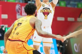 包含冲刺阶段CBA季后赛传出新动向，深圳男篮豪取连胜，管理层表态——悬念犹存，数据趋势出现新变化的词条九游在线玩游戏